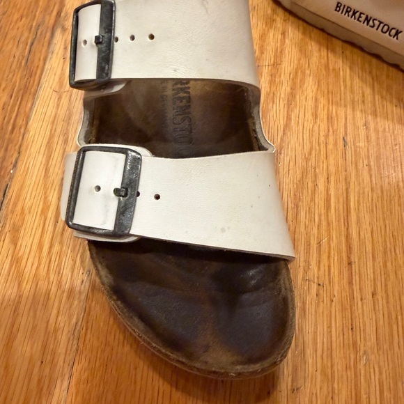 Birkenstock Cream Double-Strap Leather Sandals - Picture 3 of 8